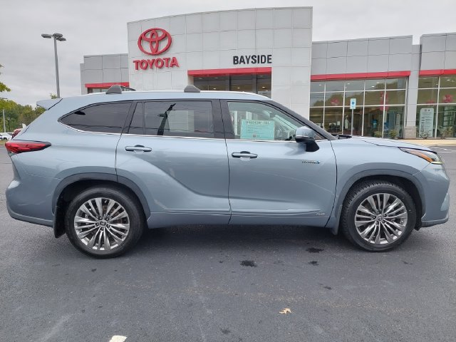 Certified 2021 Toyota Highlander Platinum AWD/4WD image 35