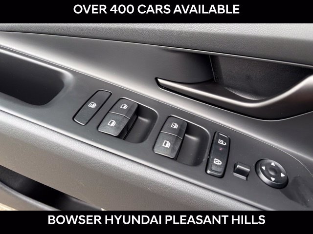 New 2026 Hyundai Elantra SEL Sport FWD image 7