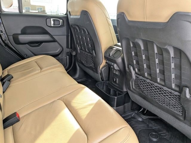 Used 2019 Jeep Wrangler Unlimited Rubicon w/ Uconnect 4C Nav & Sound Group image 14