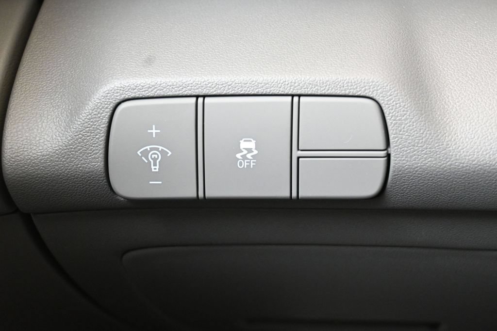New 2026 Hyundai Elantra SEL Sport Premium FWD image 24