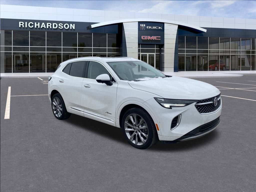 Used 2022 Buick Envision Avenir w/ Technology Package II image 9