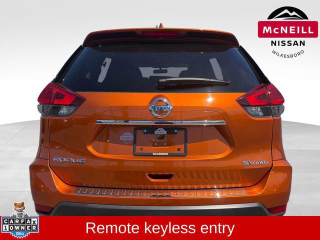 Used 2017 Nissan Rogue SV w/ SV Premium Package AWD/4WD image 6