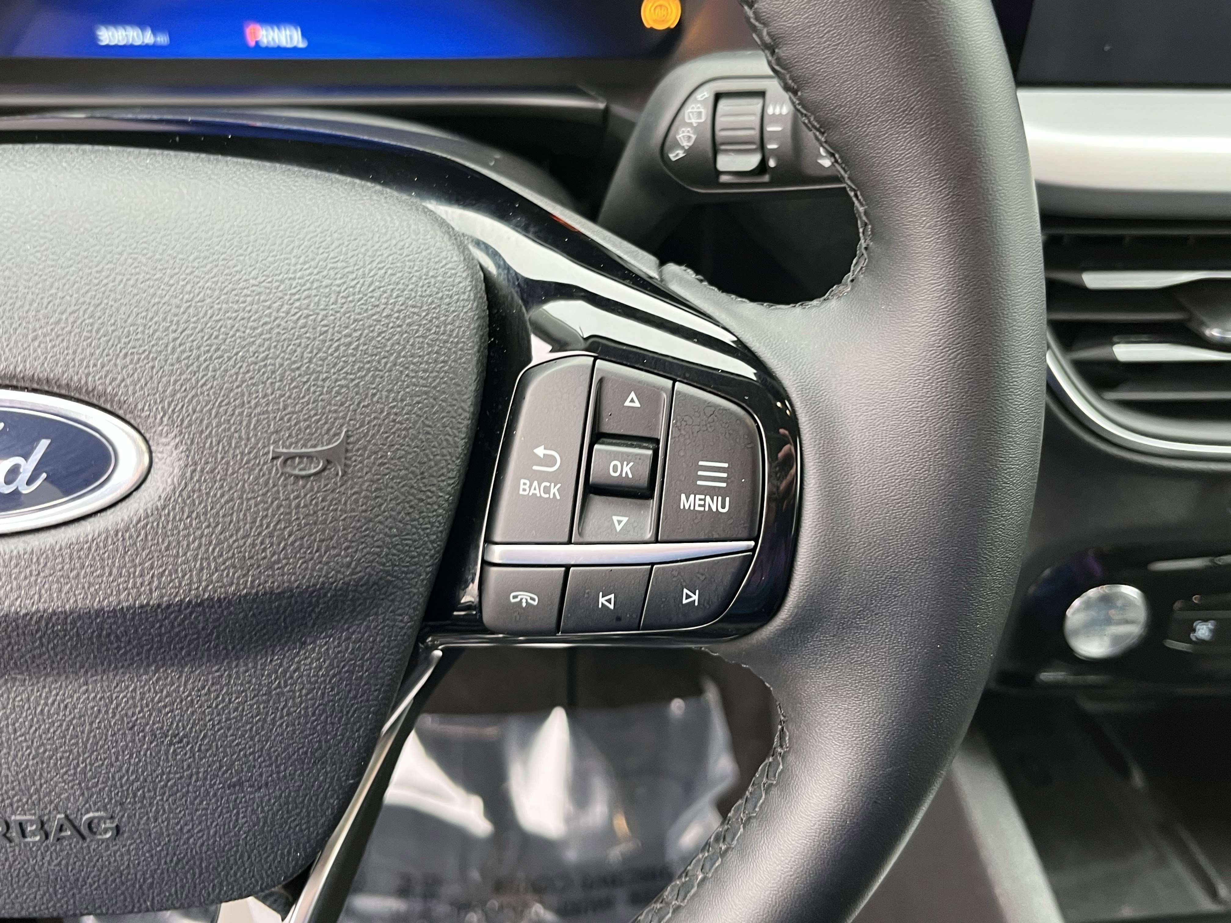 Used 2024 Ford Escape Platinum image 17