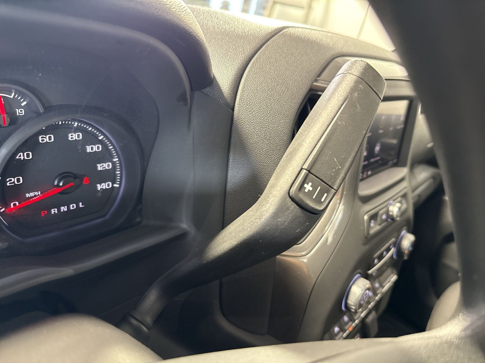 Used 2025 Chevrolet Silverado 1500 W/T RWD image 23