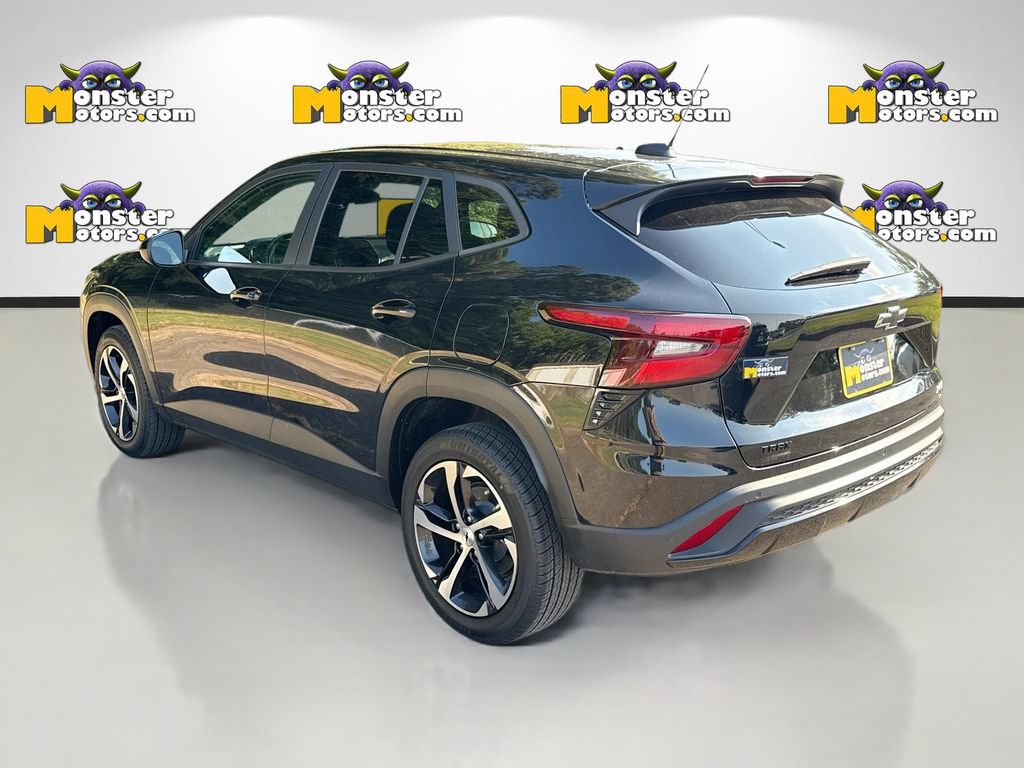 Used 2024 Chevrolet Trax RS w/ Driver Confidence Package FWD image 7