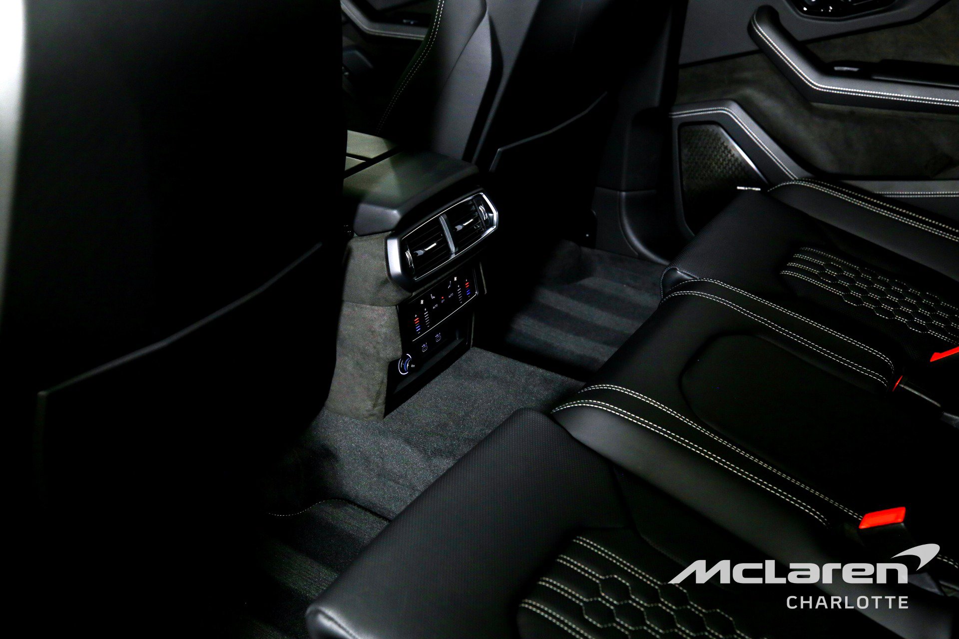 Used 2025 Lamborghini Urus S AWD/4WD image 18