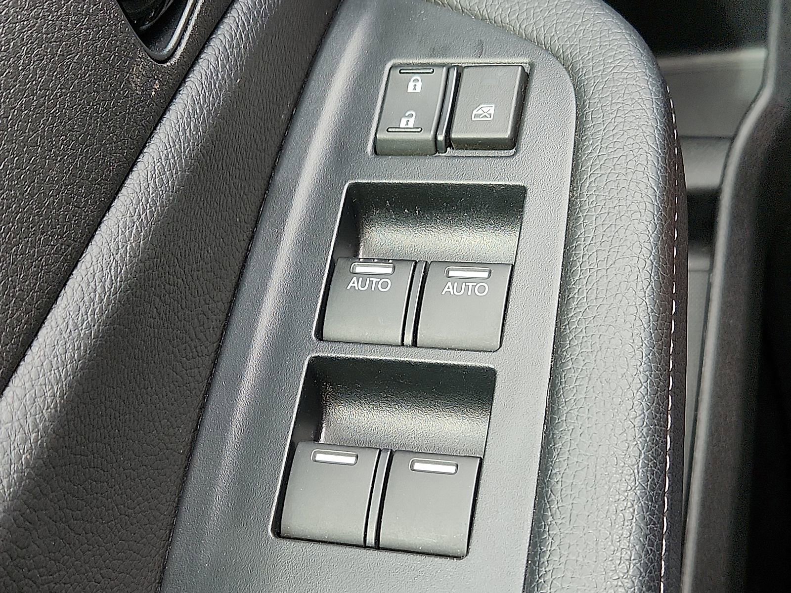 Used 2023 Honda Passport Elite image 22