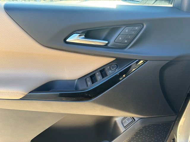 New 2026 Chevrolet Equinox ACTIV w/ Convenience Package III image 31