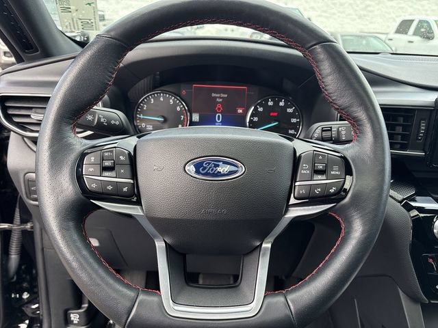 Used 2024 Ford Explorer ST-Line w/ Class IV Trailer Tow Package AWD/4WD image 23