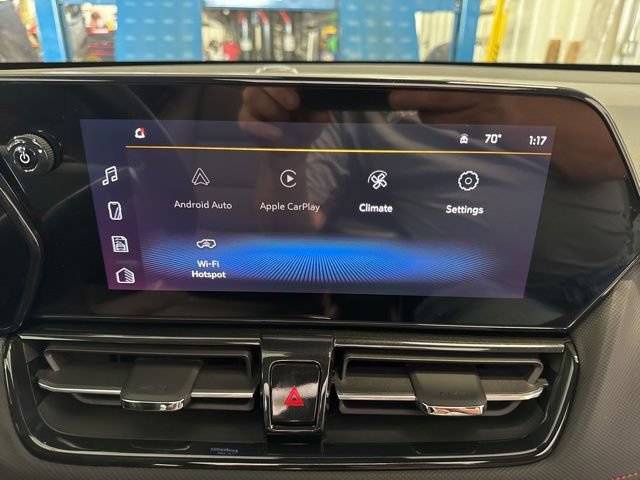 New 2026 Chevrolet TrailBlazer RS w/ Convenience Package AWD/4WD image 17