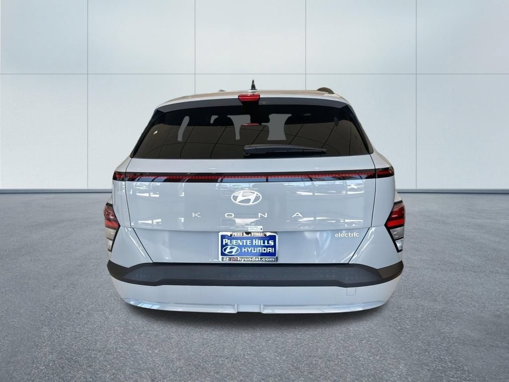 New 2025 Hyundai Kona SEL FWD image 4