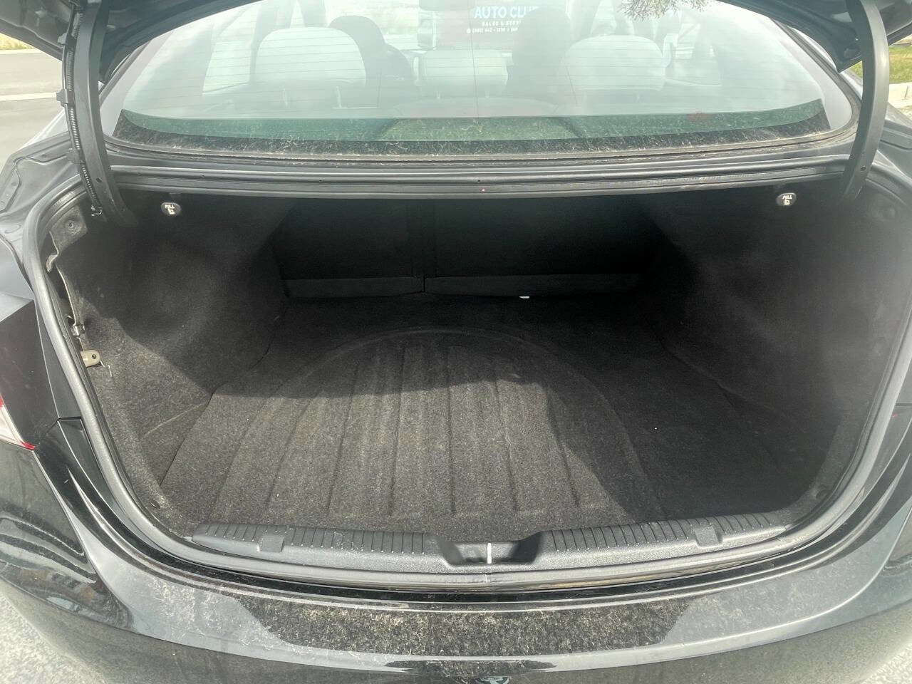 Used 2012 Hyundai Elantra GLS w/ Preferred Pkg 3 image 9