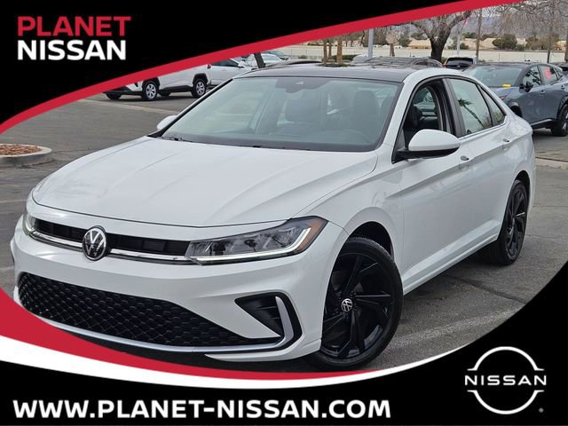 Used 2025 Volkswagen Jetta SE image 1