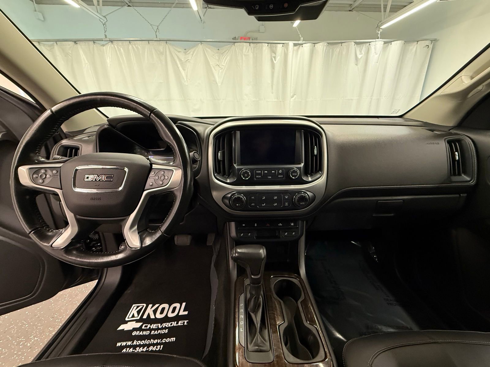 Used 2018 GMC Canyon SLT w/ Driver Alert Package image 17