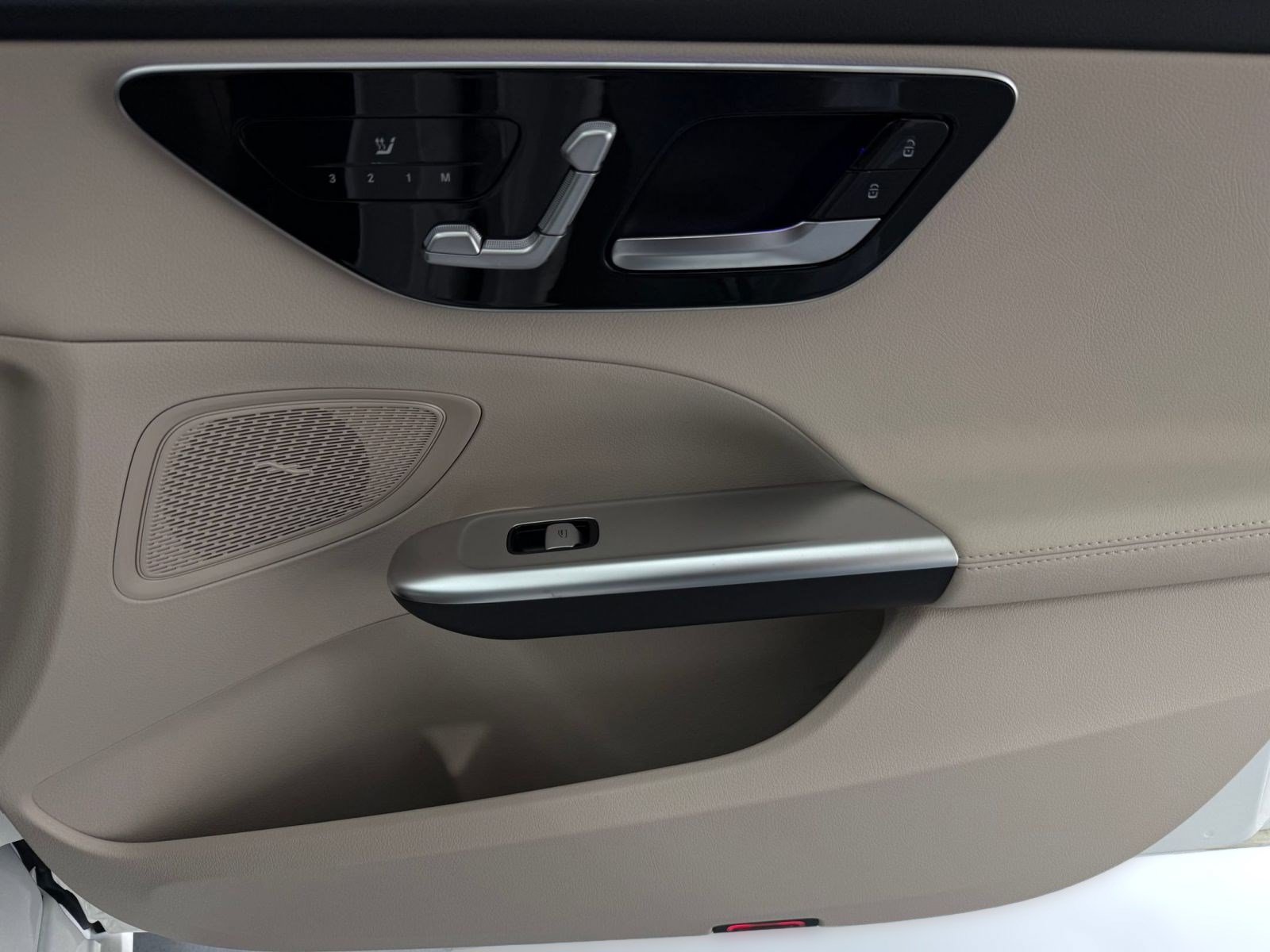 New 2026 Mercedes-Benz C 300 4MATIC Sedan image 27