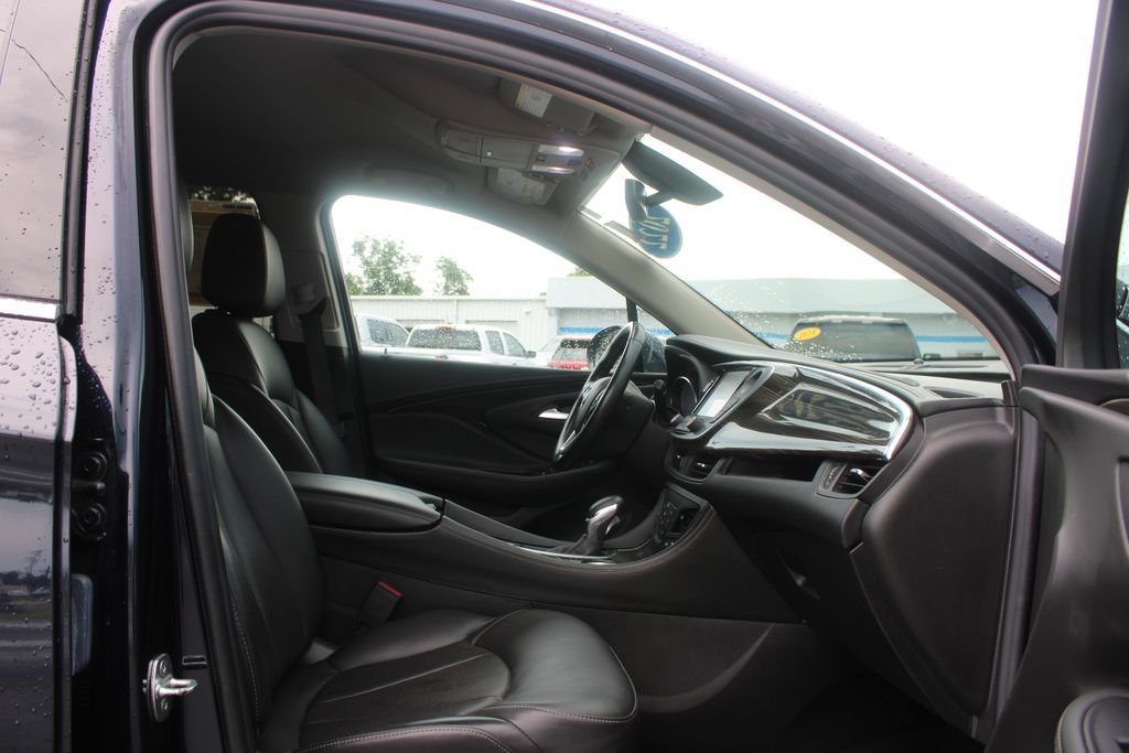Used 2020 Buick Envision Essence FWD image 31