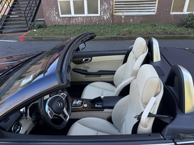 Used 2016 Mercedes-Benz SLK 300 image 21