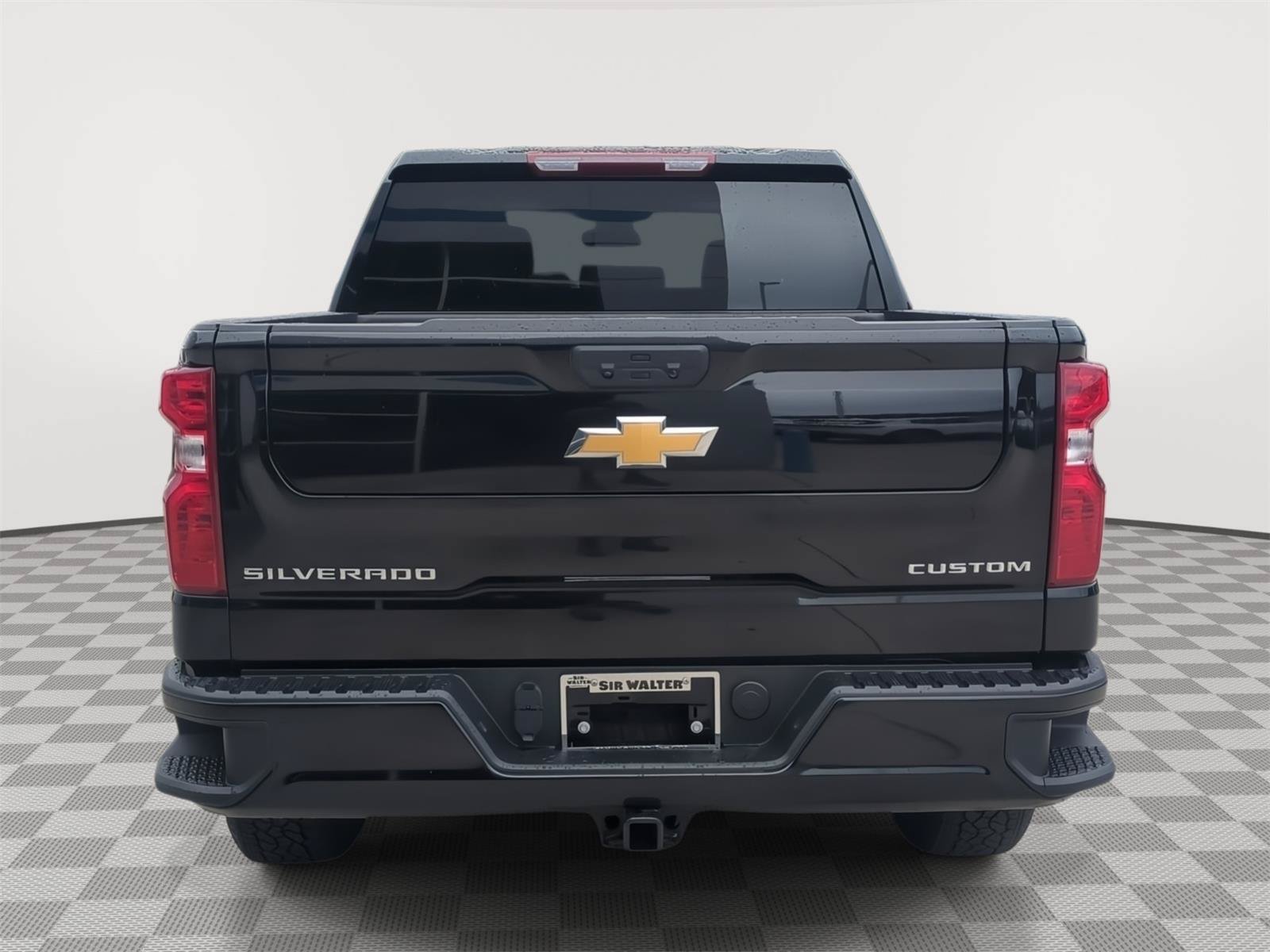 Used 2025 Chevrolet Silverado 1500 Custom AWD/4WD image 4