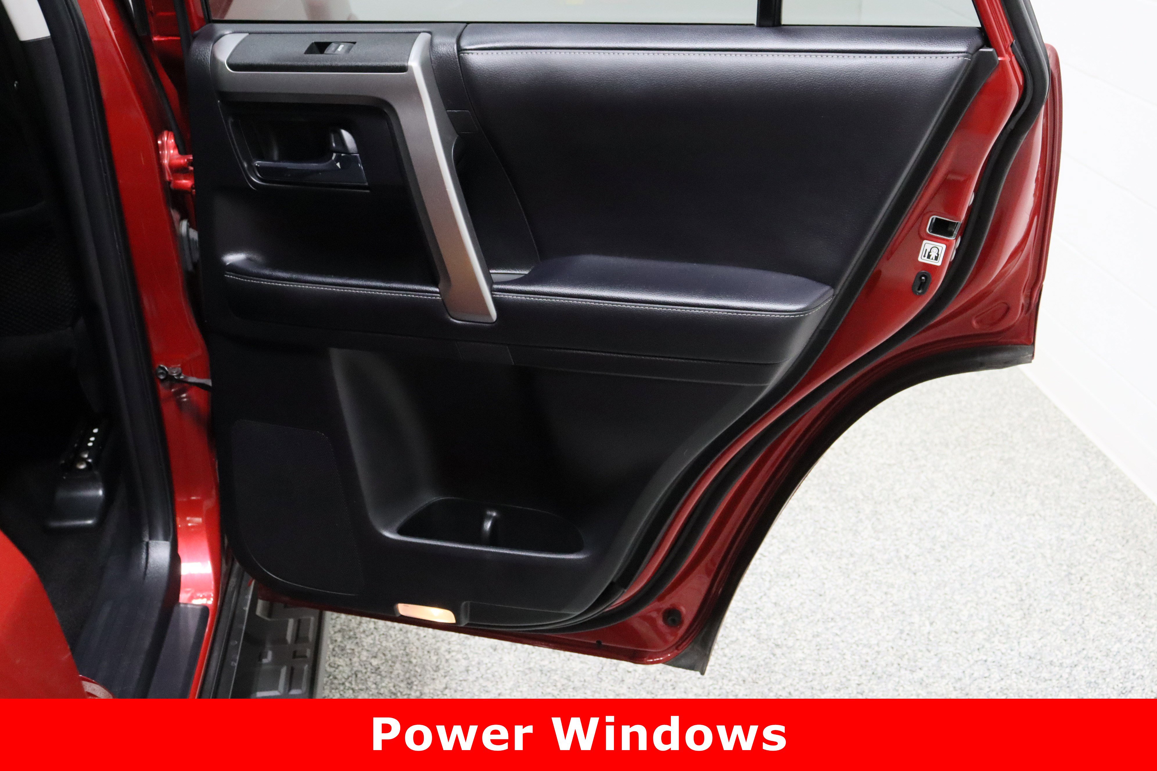 Used 2024 Toyota 4Runner SR5 image 33