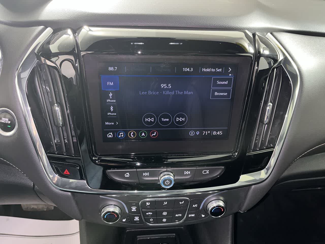 Used 2023 Chevrolet Traverse LT w/ LT Premium Package FWD image 18