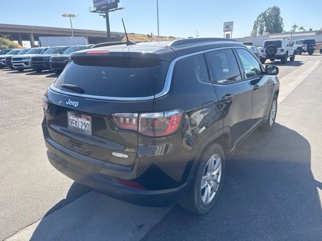 Used 2022 Jeep Compass Latitude FWD image 6