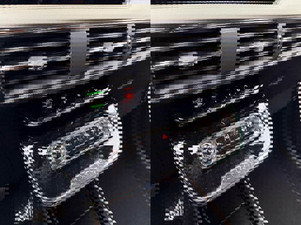 New 2026 Lincoln Corsair Premiere image 29