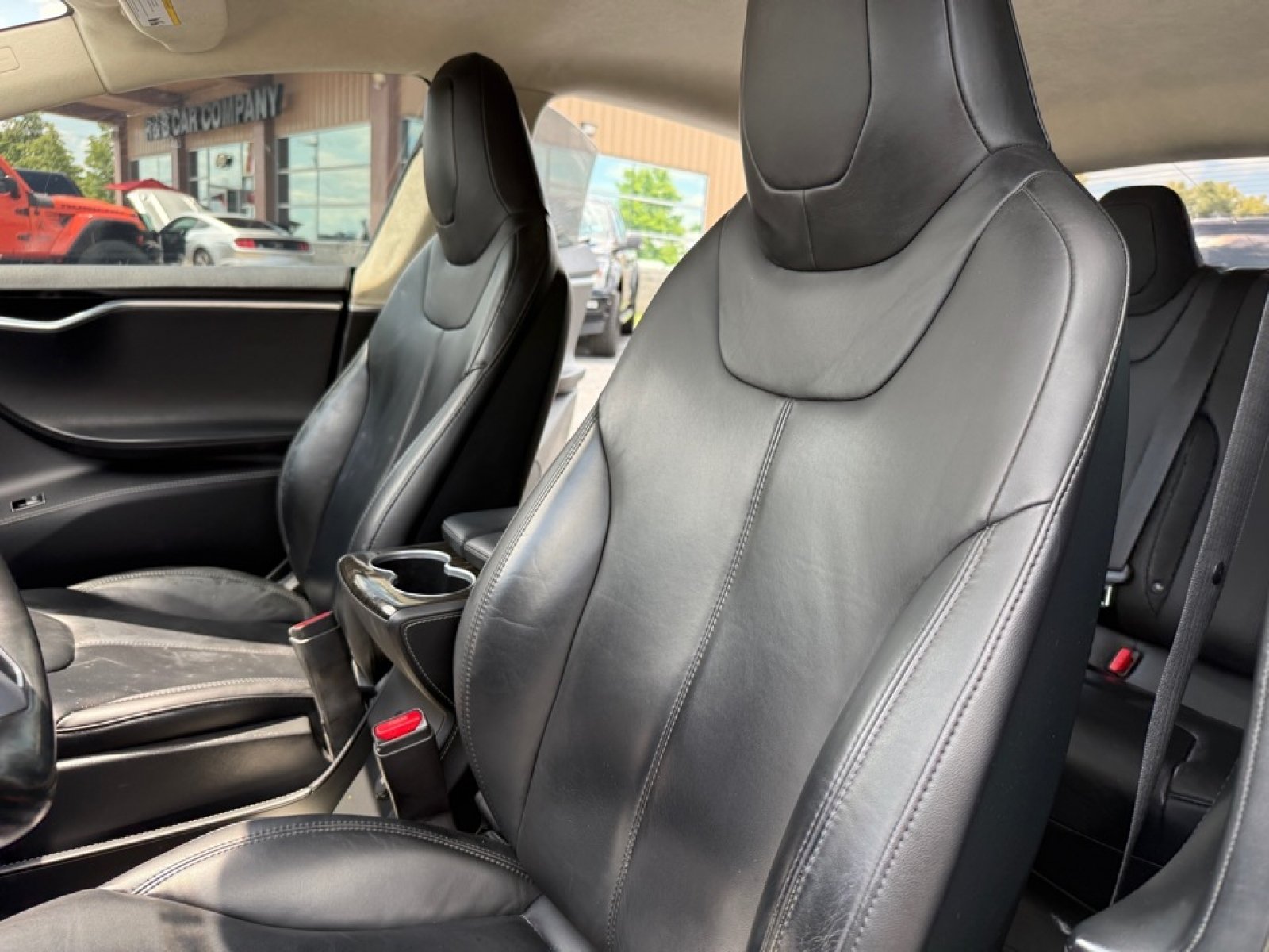 Used 2015 Tesla Model S 70D AWD/4WD image 27