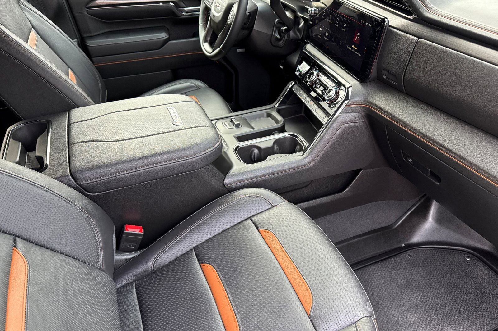 Used 2024 GMC Sierra 2500 AT4 w/ AT4 Preferred Package image 15