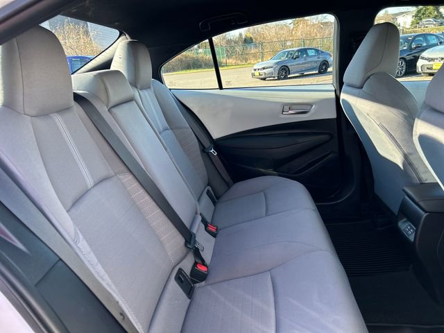 Used 2025 Toyota Corolla SE image 12