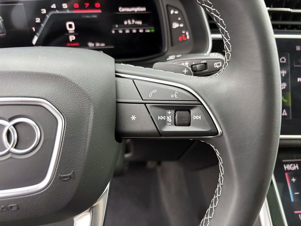 Certified 2025 Audi Q8 Premium Plus w/ Premium Plus Package image 19