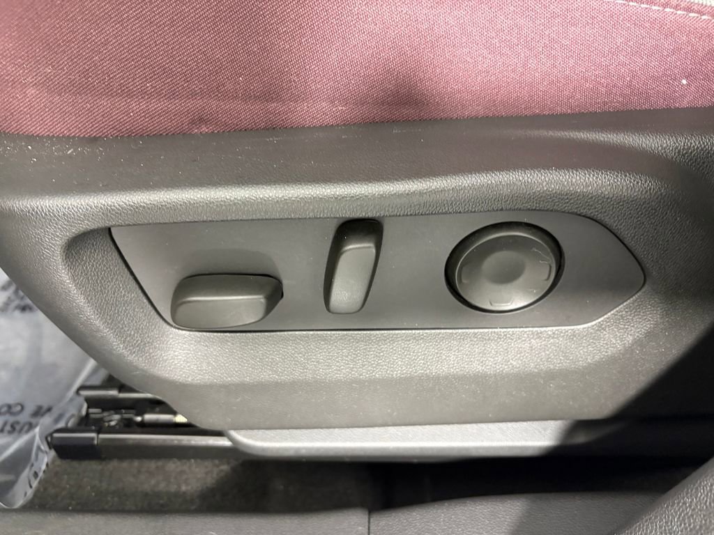 Used 2025 Buick Envision Sport Touring image 15