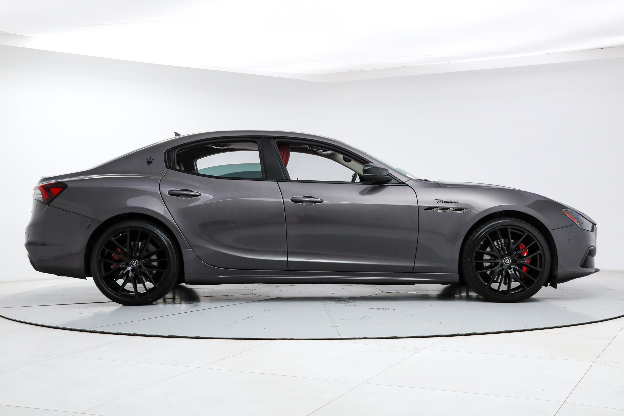 Certified 2023 Maserati Ghibli Modena RWD image 6