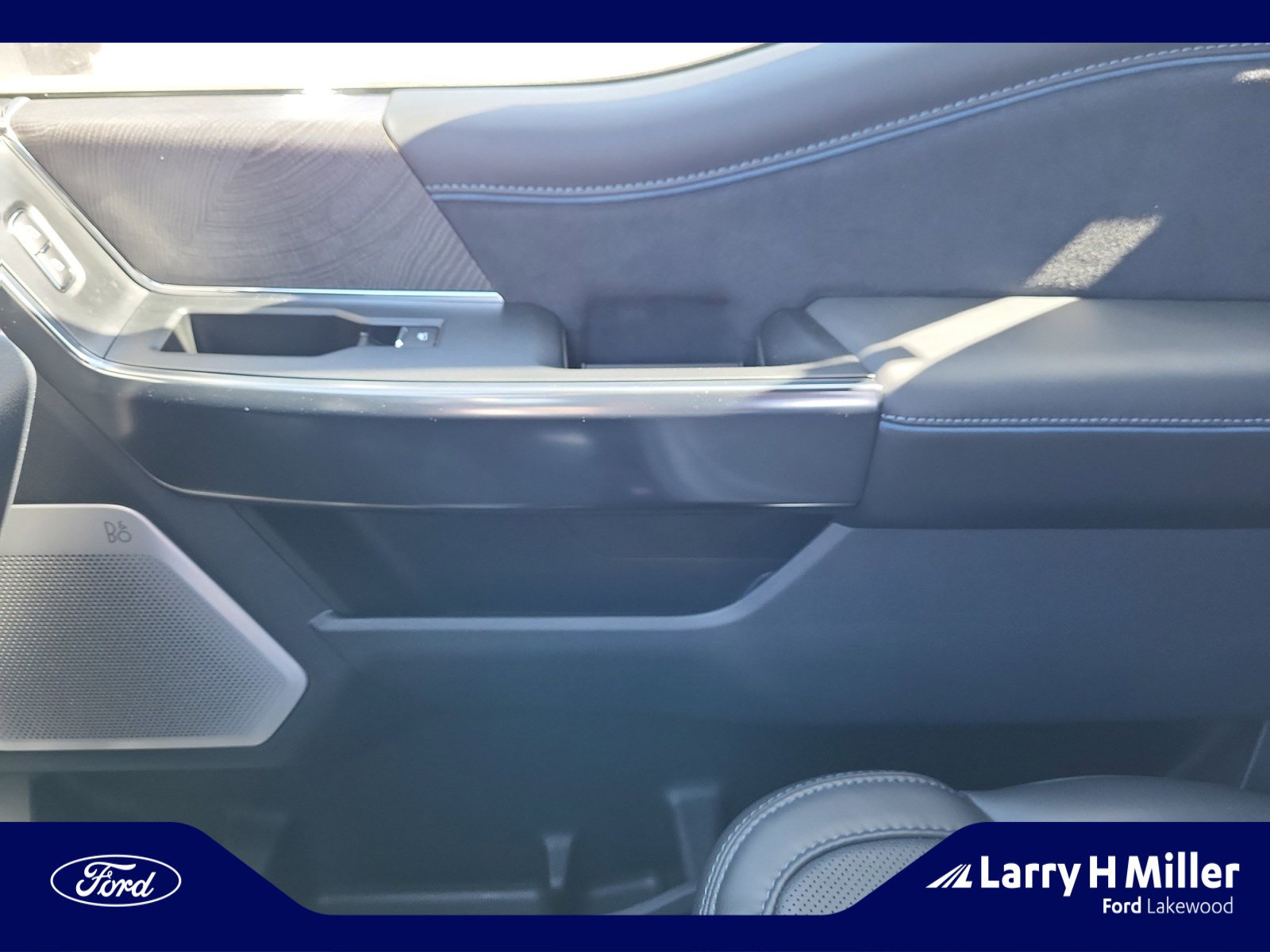 New 2025 Ford F350 Platinum w/ Tremor Off-Road Package image 16