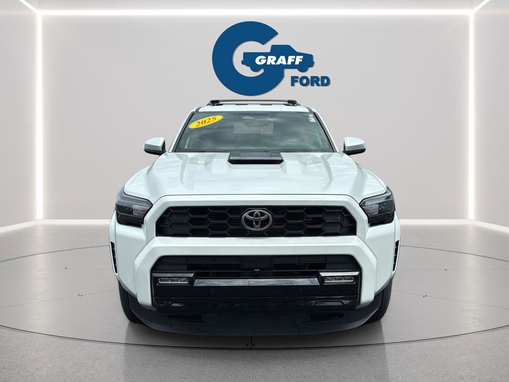 Used 2025 Toyota 4Runner TRD Sport AWD/4WD image 3
