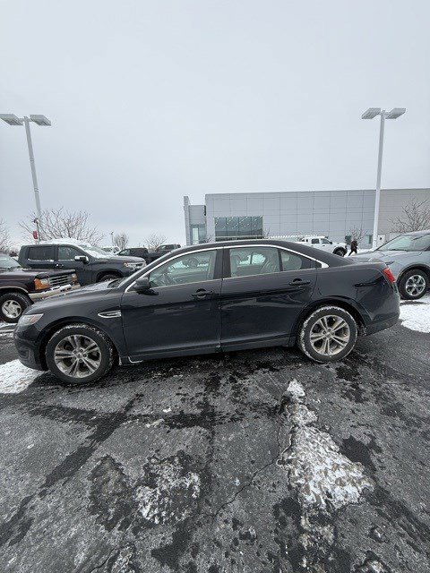 Used 2018 Ford Taurus SE image 13