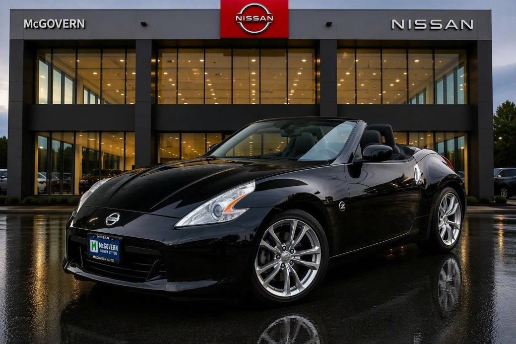 Used 2010 Nissan 370Z Touring RWD image 1