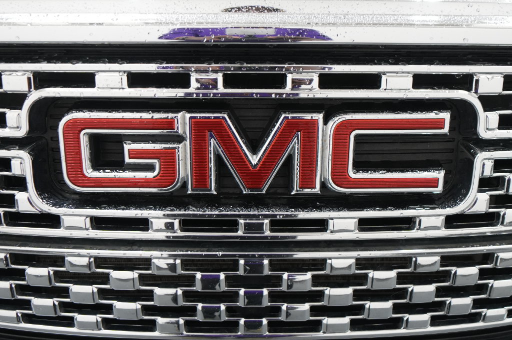 Used 2017 GMC Acadia Denali AWD/4WD image 12