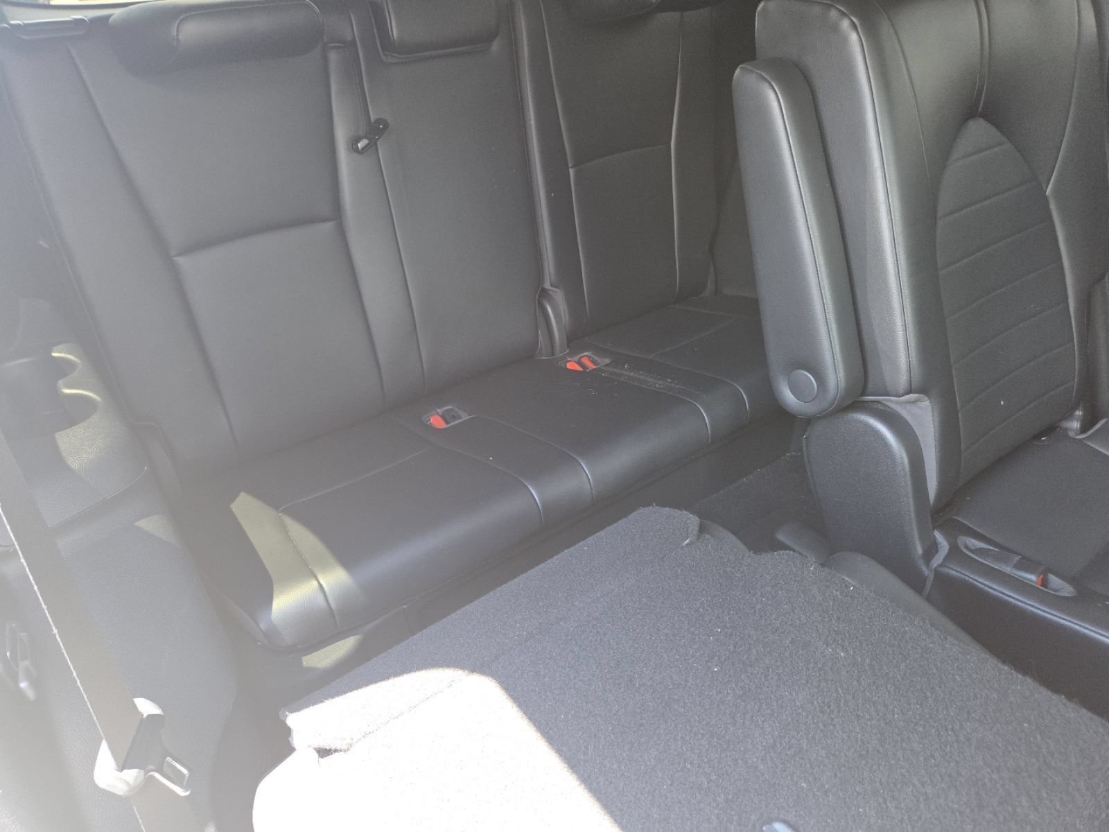 Used 2021 Toyota Highlander XLE FWD image 24