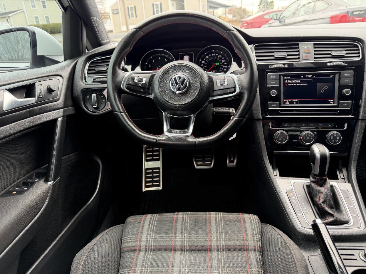 Used 2020 Volkswagen GTI S image 17