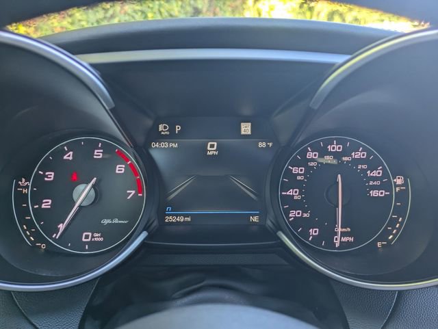 Used 2022 Alfa Romeo Giulia Veloce image 33