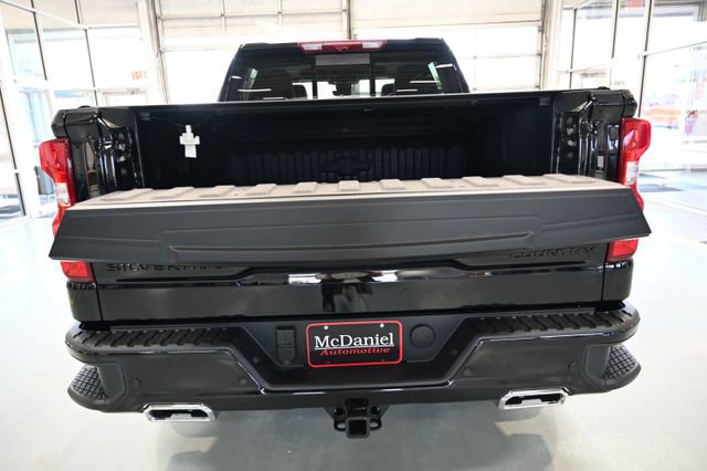 New 2026 Chevrolet Silverado 1500 High Country AWD/4WD image 7