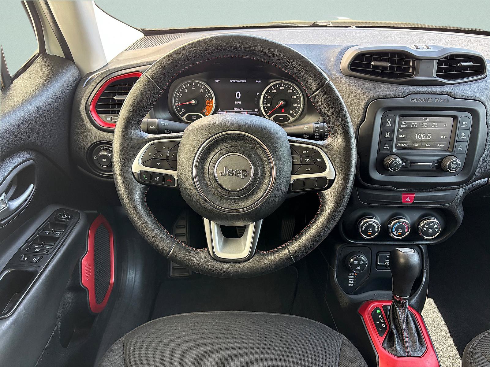 Used 2017 Jeep Renegade Trailhawk AWD/4WD image 25