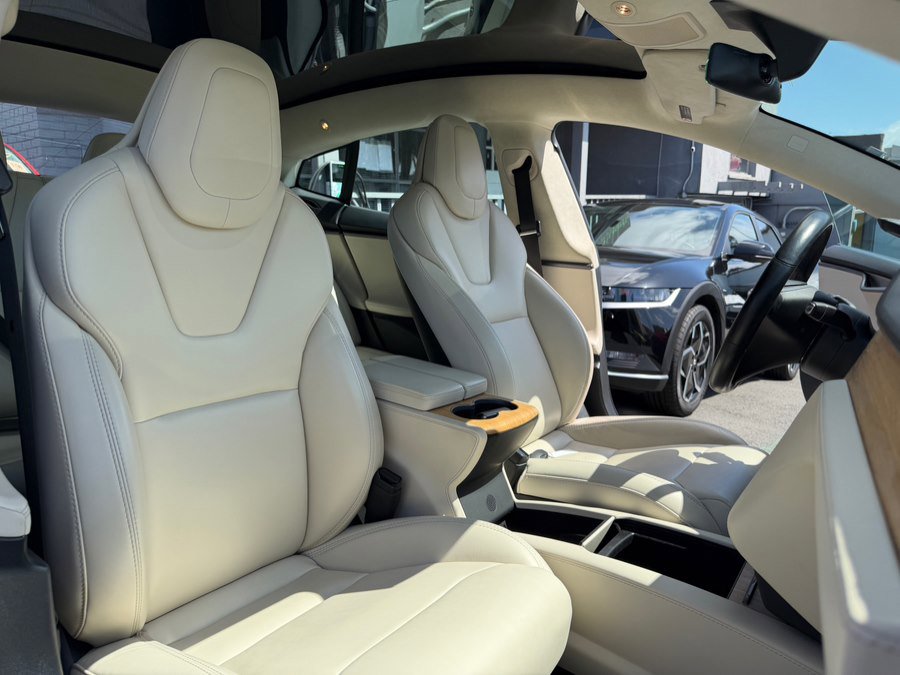 Used 2018 Tesla Model S 75D AWD/4WD image 32