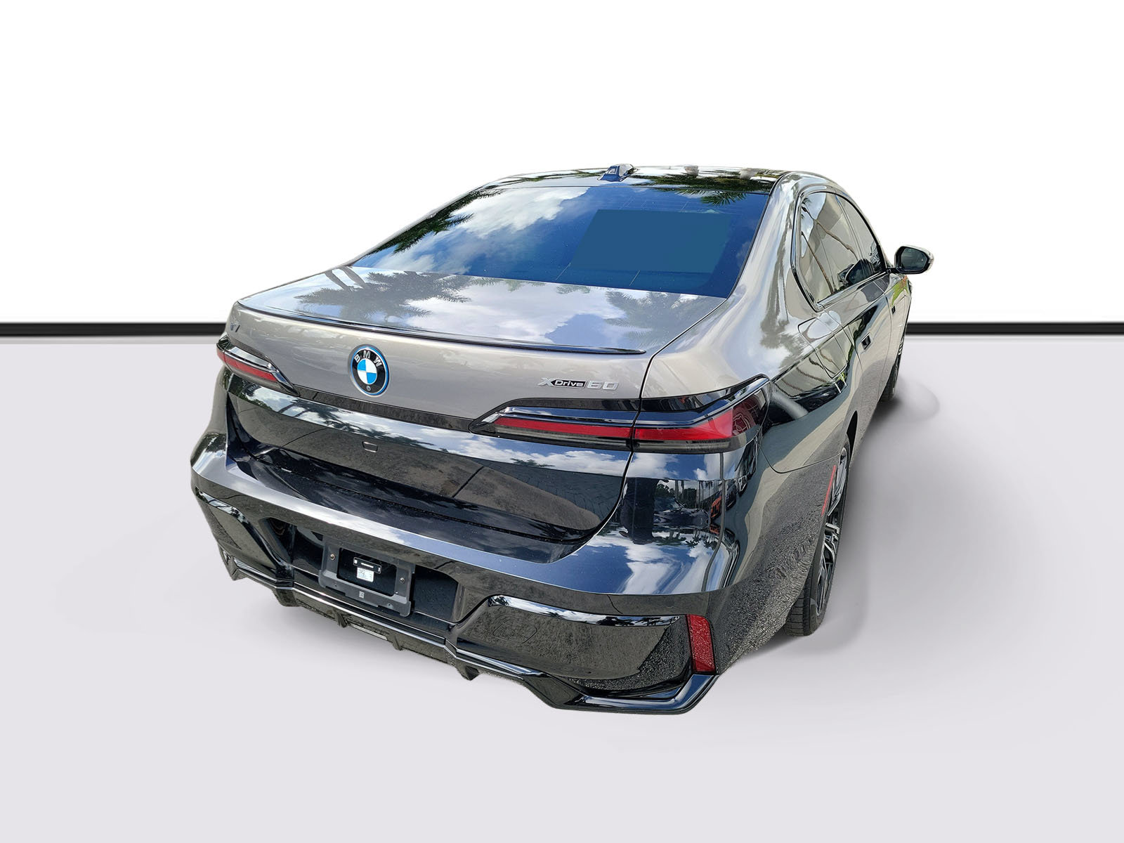 Certified 2024 BMW i7 xDrive60 AWD/4WD image 4