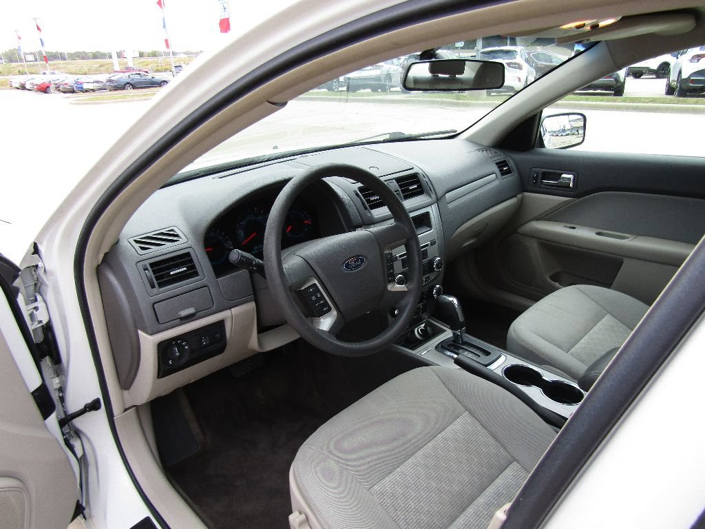 Used 2012 Ford Fusion SE FWD image 9