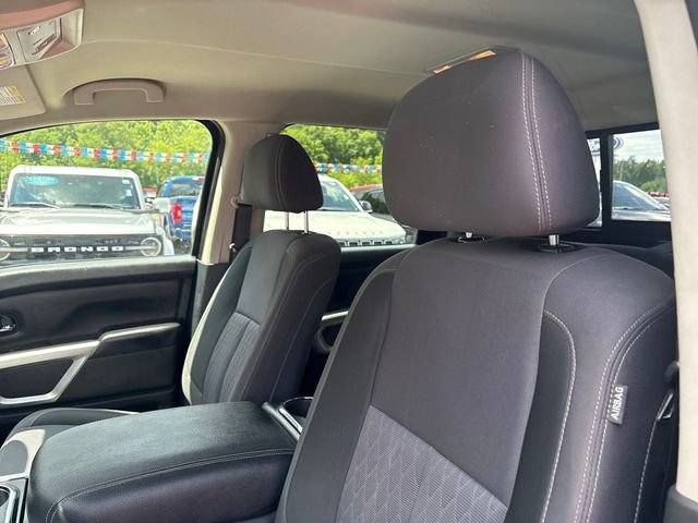 Used 2021 Nissan Titan SV w/ SV Convenience Package AWD/4WD image 9