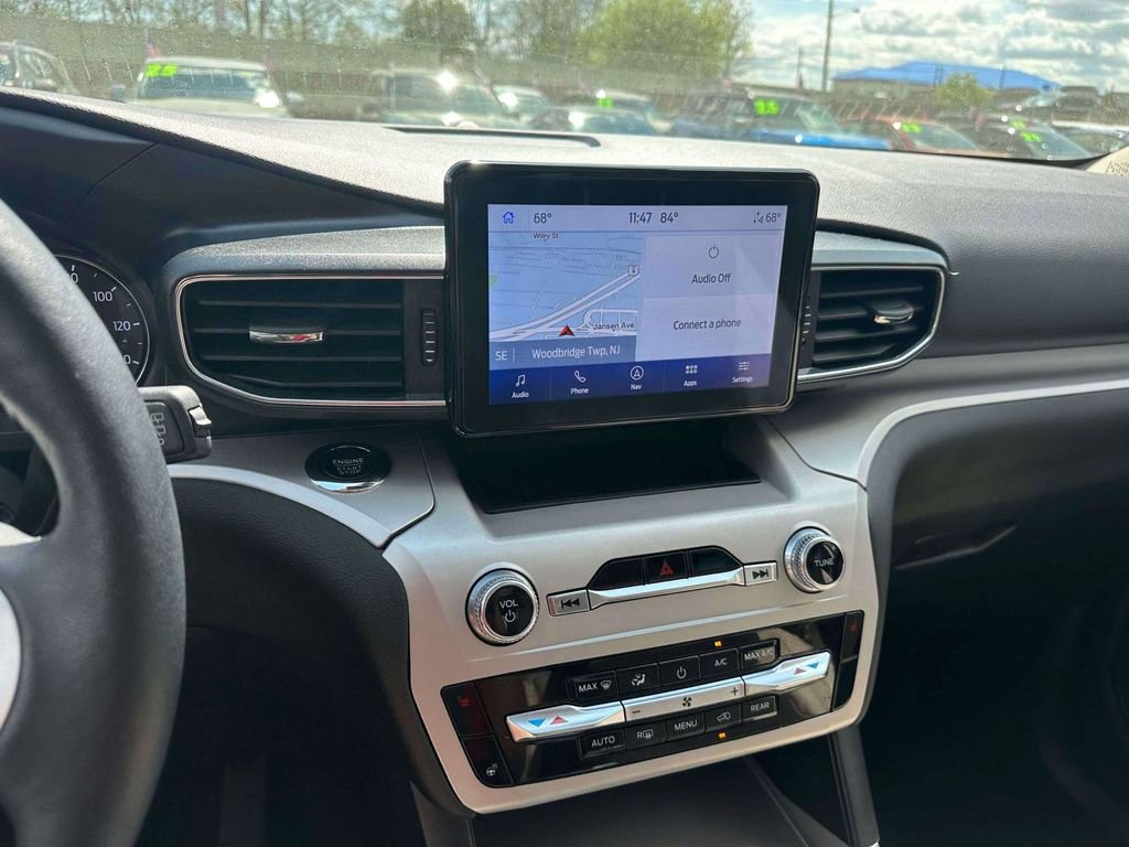 Used 2023 Ford Explorer XLT w/ Equipment Group 202A image 31