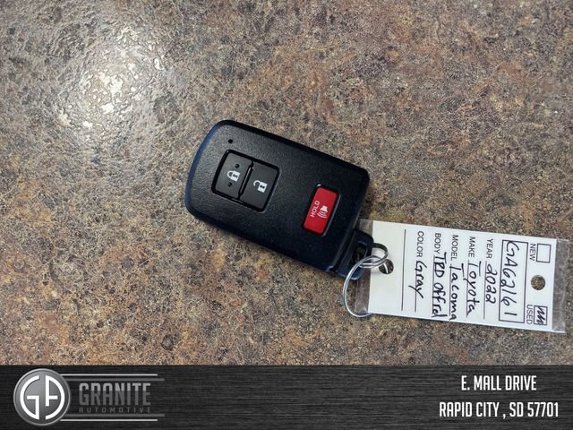 Used 2022 Toyota Tacoma TRD Off-Road w/ Technology Package AWD/4WD image 28