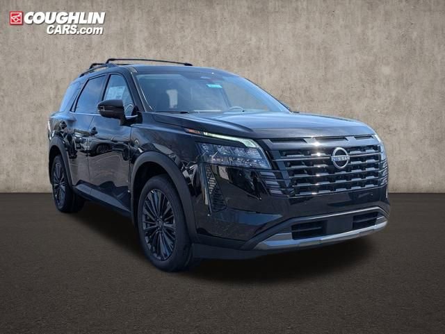 New 2026 Nissan Pathfinder SL image 1