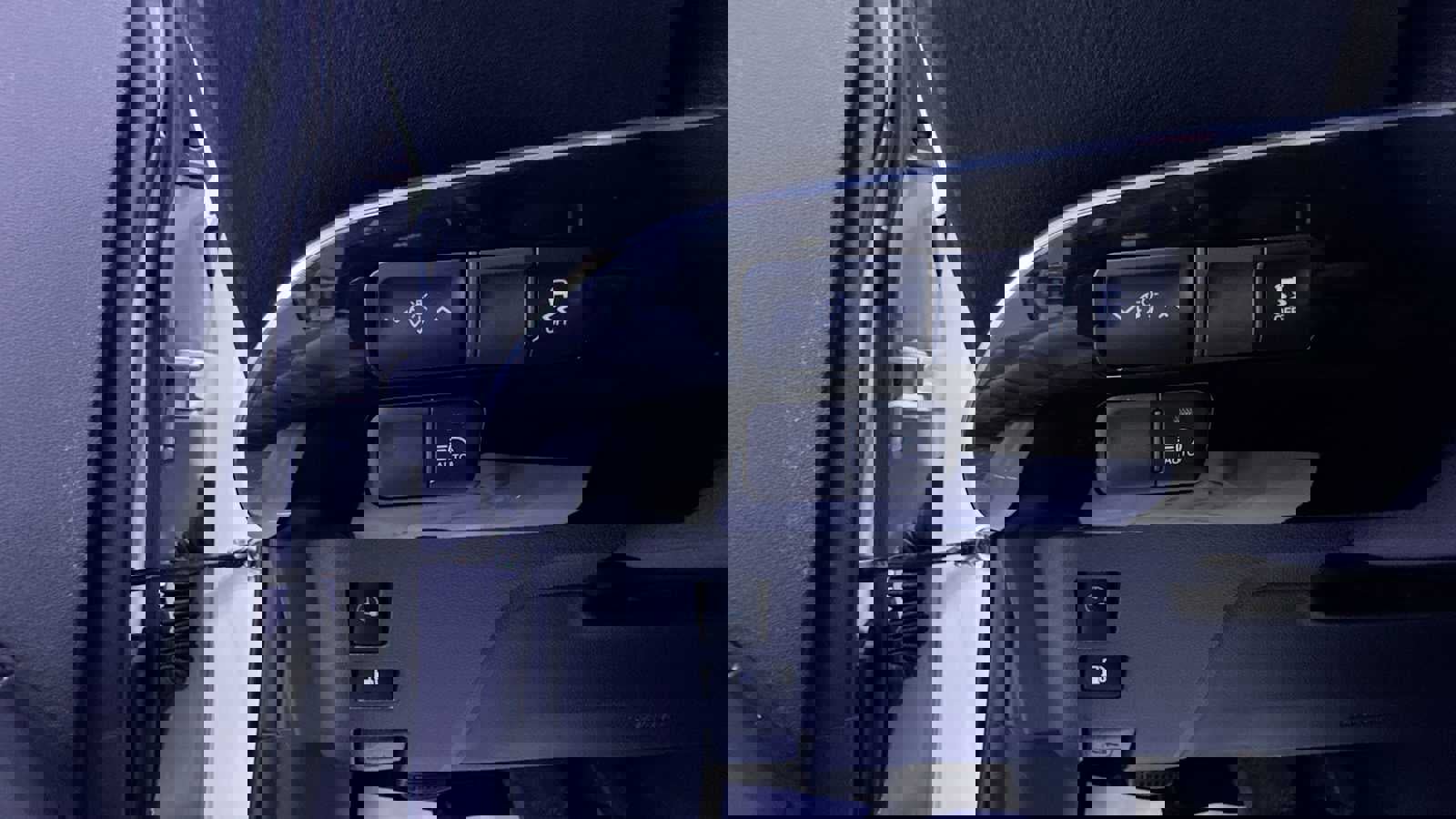 Used 2018 Toyota Prius Prime Premium image 16